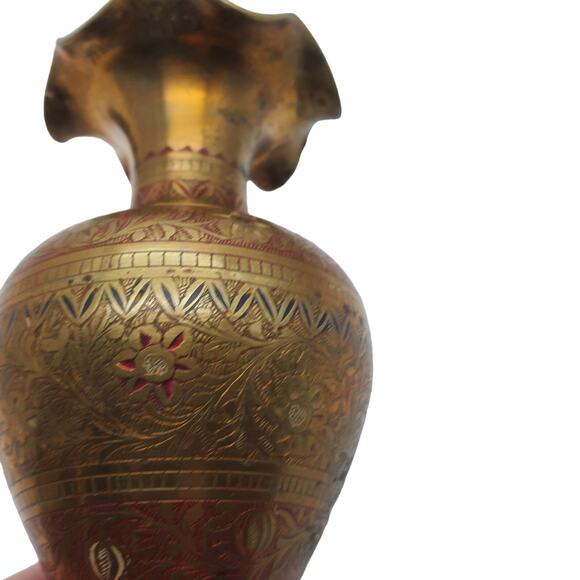 Solid Brass Etched Vase Enamel Red Black Floral Vintage MCM Ruffled Rustic Decor - Picture 11 of 11